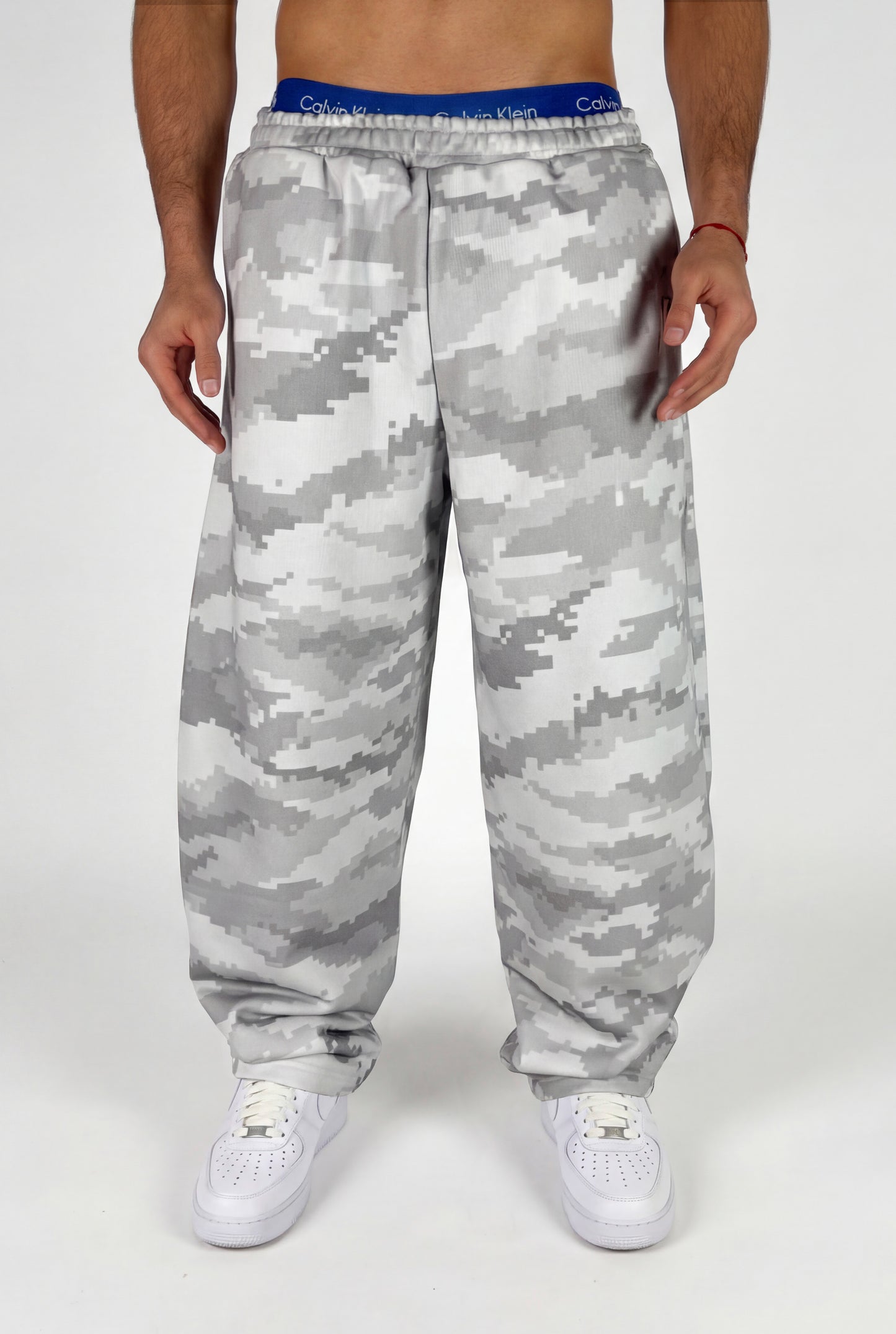 INVISIBLE JOGGERS GREY