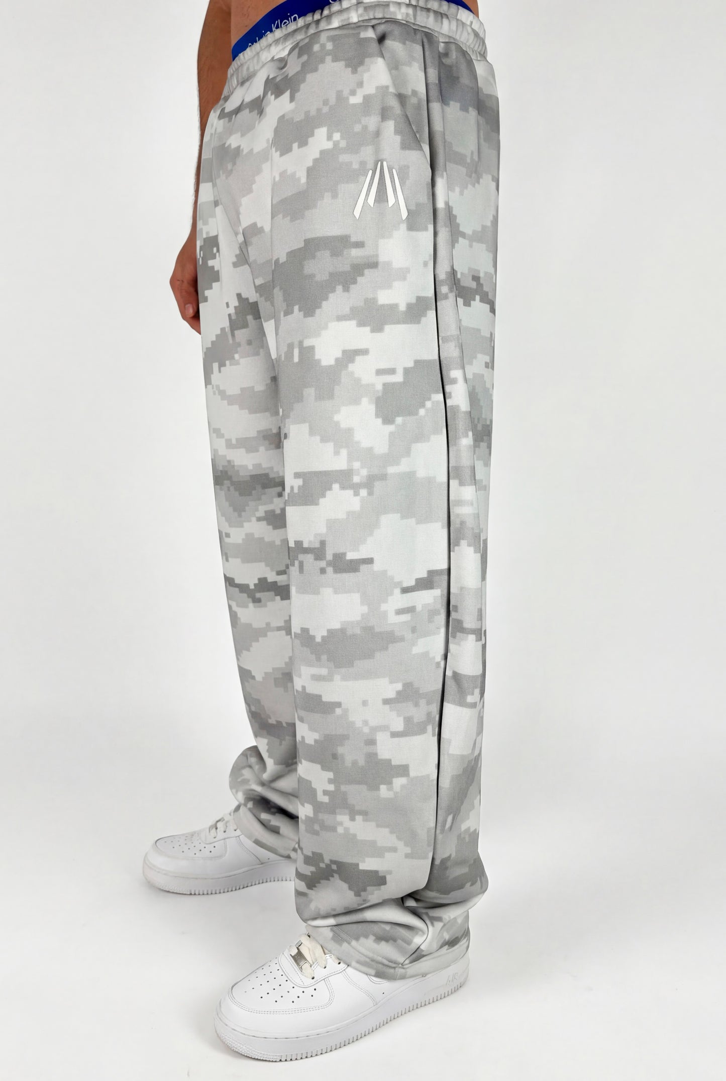 INVISIBLE JOGGERS GREY