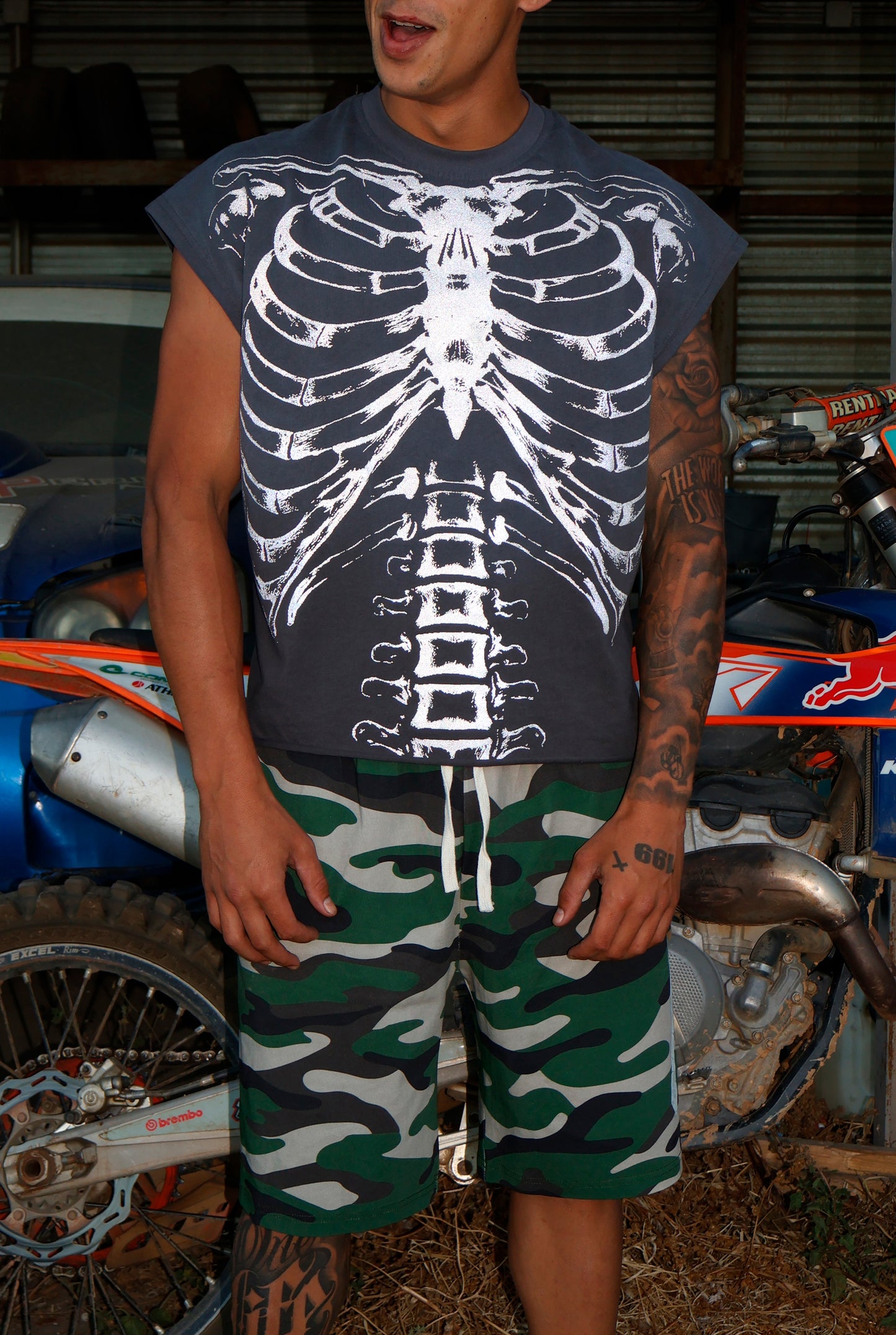DISMORPHIA TEE