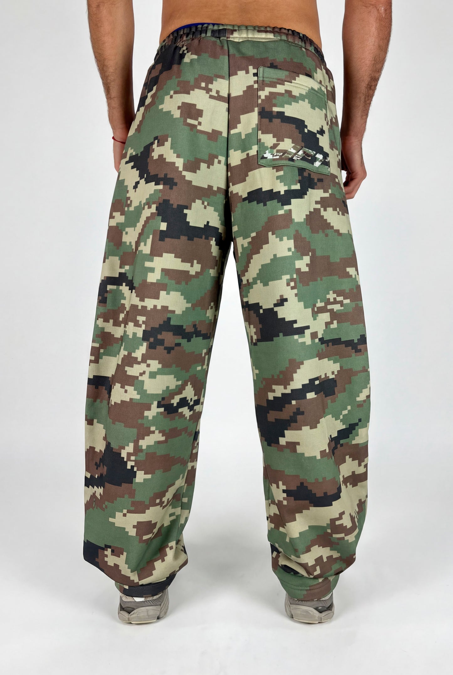INVISIBLE JOGGERS CAMO