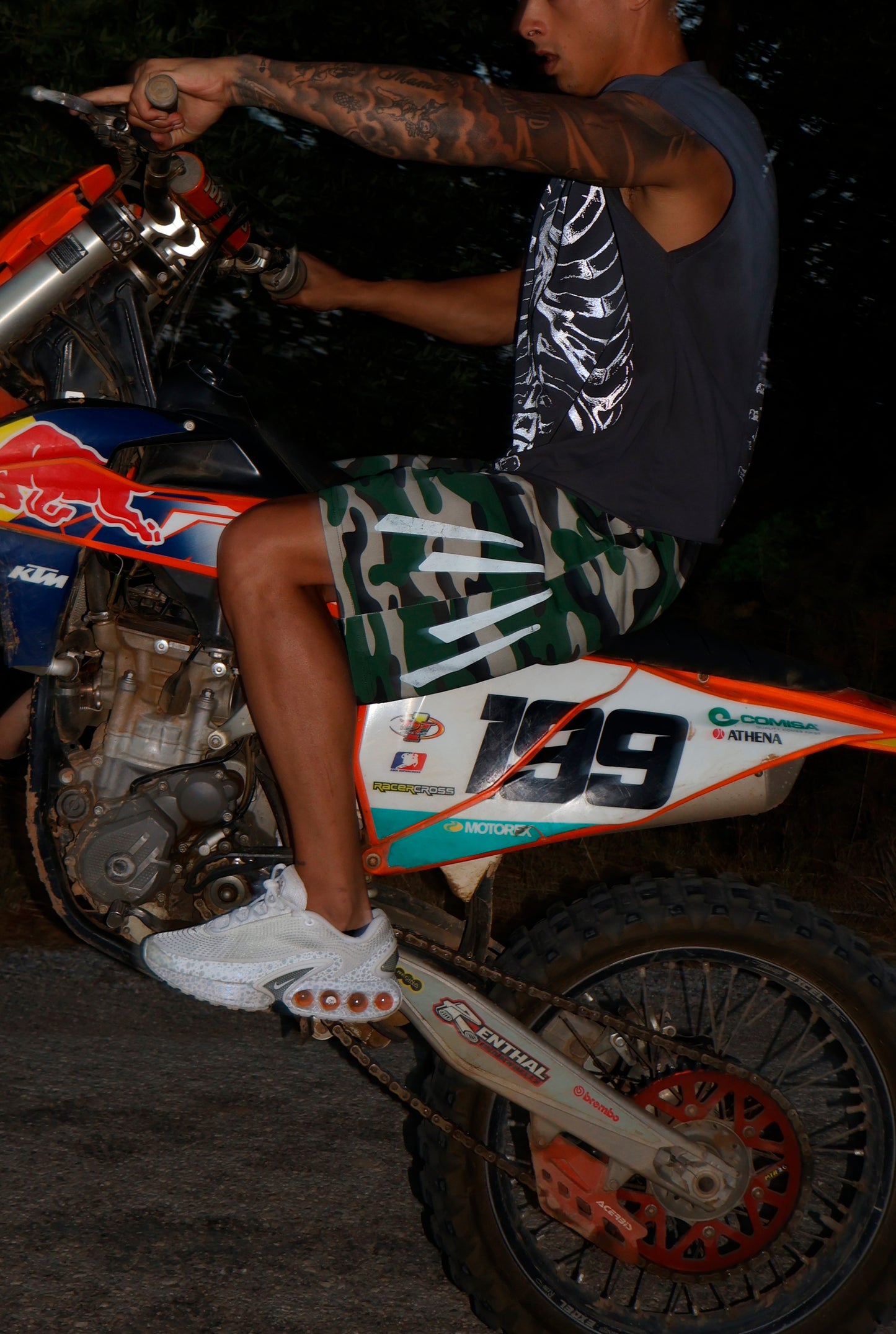 LIGHTWEIGHT CAMO SHORTS