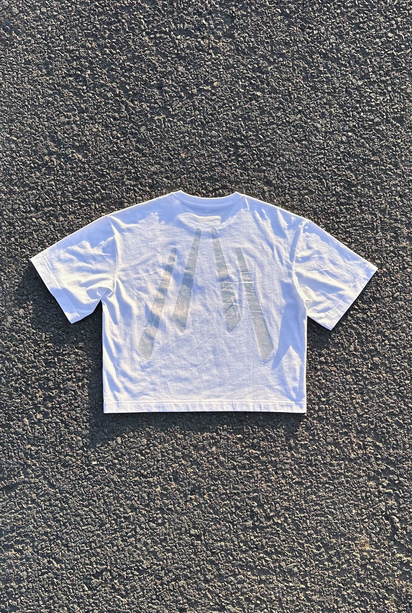 LOGO TEE WHITE